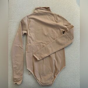 SKIMS LONG SLEEVE MOCK NECK BODYSUIT